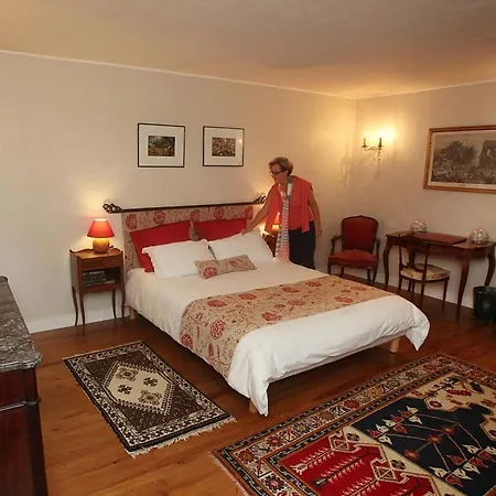 Le Logis De Nocleg ze śniadaniem