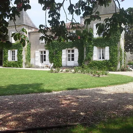 Nocleg ze śniadaniem Le Logis De Ruelle-sur-Touvre