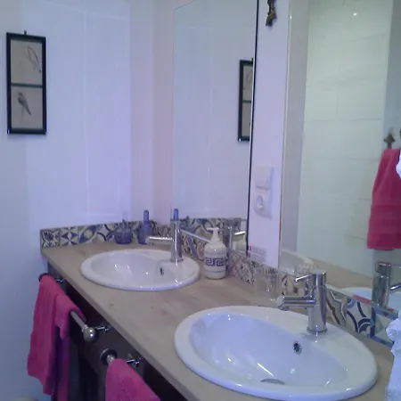 Le Logis De Bed & Breakfast 3*