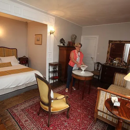 Le Logis De 3* Ruelle-sur-Touvre