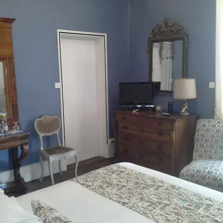Le Logis De Nocleg ze śniadaniem 3*