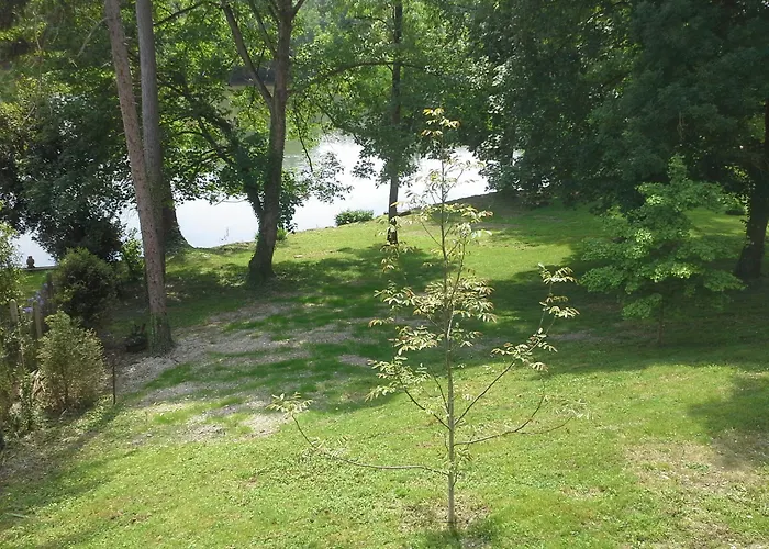 住宿加早餐酒店 罗吉斯鲁勒尔住宿加早餐旅馆 Ruelle-sur-Touvre