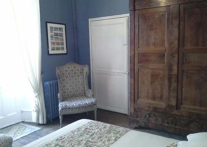 罗吉斯鲁勒尔住宿加早餐旅馆 住宿加早餐酒店 Ruelle-sur-Touvre