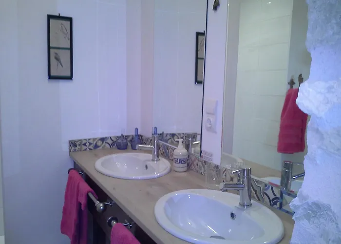 罗吉斯鲁勒尔住宿加早餐旅馆 住宿加早餐酒店 3*