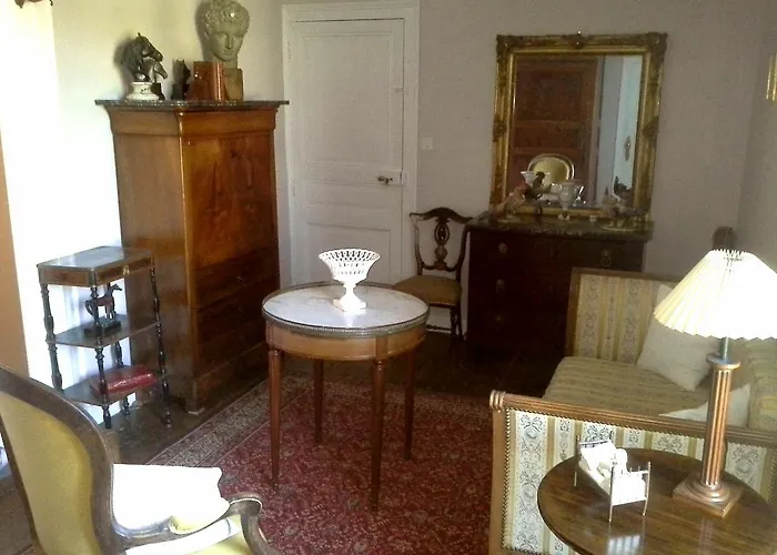 罗吉斯鲁勒尔住宿加早餐旅馆 住宿加早餐酒店 3*